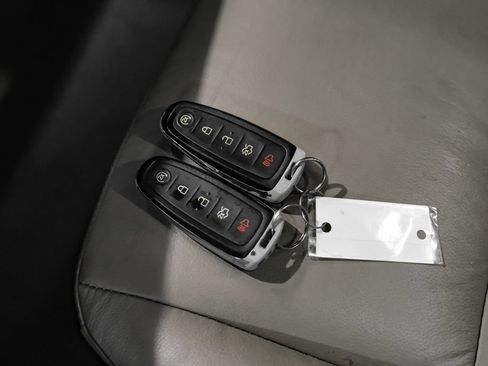 Used 2015 Ford C-MAX Energi SEL w/ Equipment Group 302A FWD image 56