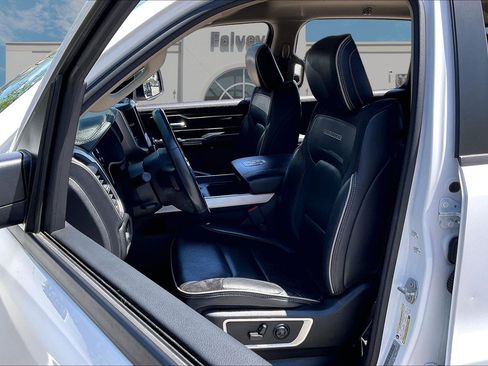 Used 2020 RAM 1500 Laramie AWD/4WD image 22