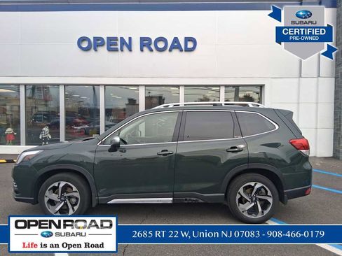 Used 2023 Subaru Forester Touring image 5