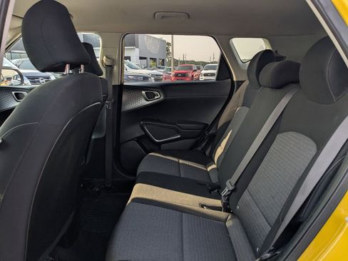 Used 2020 Kia Soul S FWD image 11