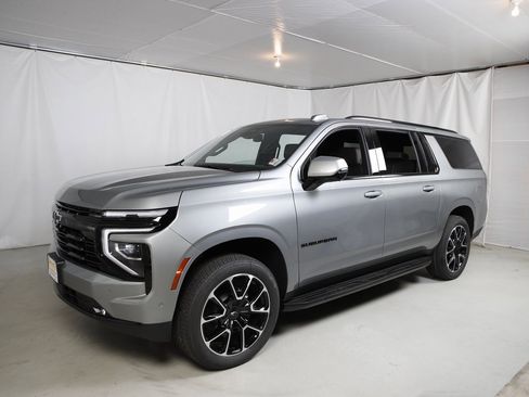 New 2026 Chevrolet Suburban RST w/ RST Capability Package image 28