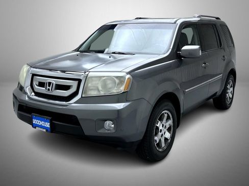 Used 2011 Honda Pilot Touring image 1