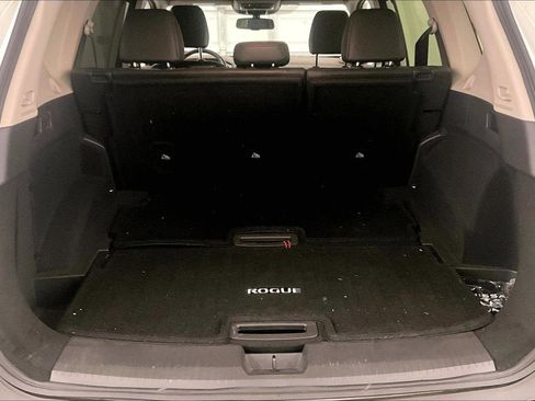Used 2023 Nissan Rogue Platinum image 33