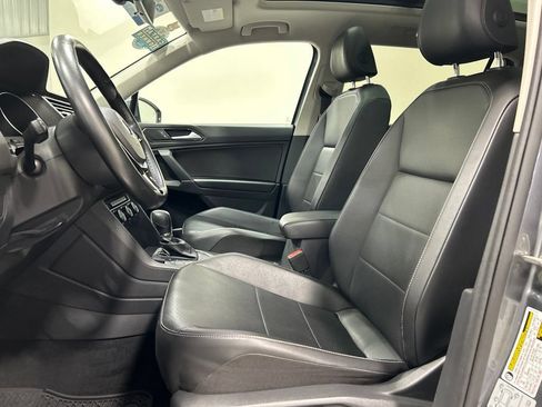 Used 2018 Volkswagen Tiguan S FWD image 11