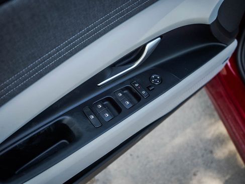 New 2026 Hyundai Elantra Limited FWD image 17