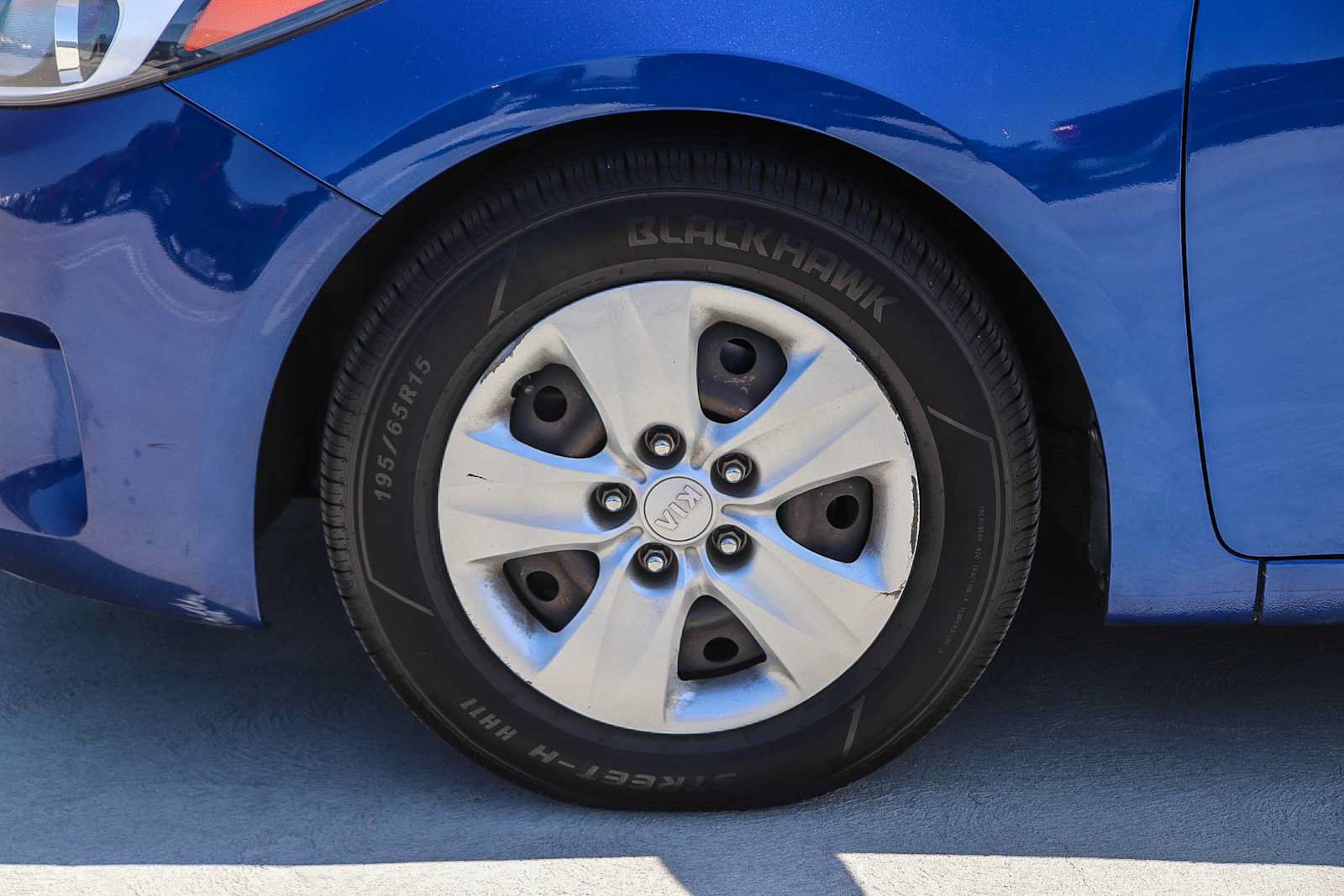 Used 2017 Kia Forte LX FWD image 11