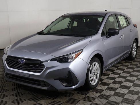 Used 2024 Subaru Impreza 2.0i image 5