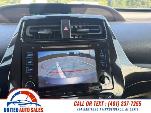 Used 2016 Toyota Prius Four FWD image 14