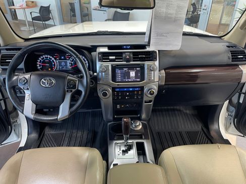 Used 2018 Toyota 4Runner Limited AWD/4WD image 20