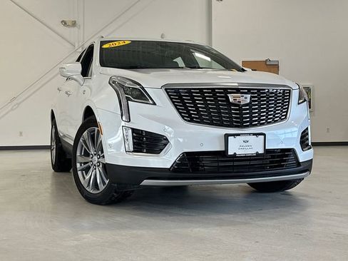 Certified 2024 Cadillac XT5 Premium Luxury w/ Technology Package image 2