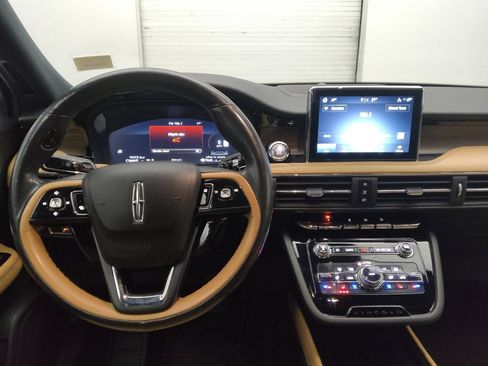 Used 2021 Lincoln Corsair Reserve w/ Equipment Group 201A image 22