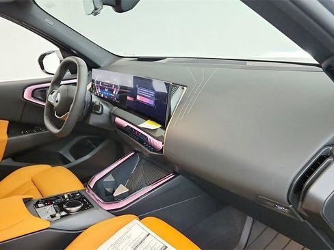 New 2025 BMW X3 xDrive30i w/ Premium Package image 17