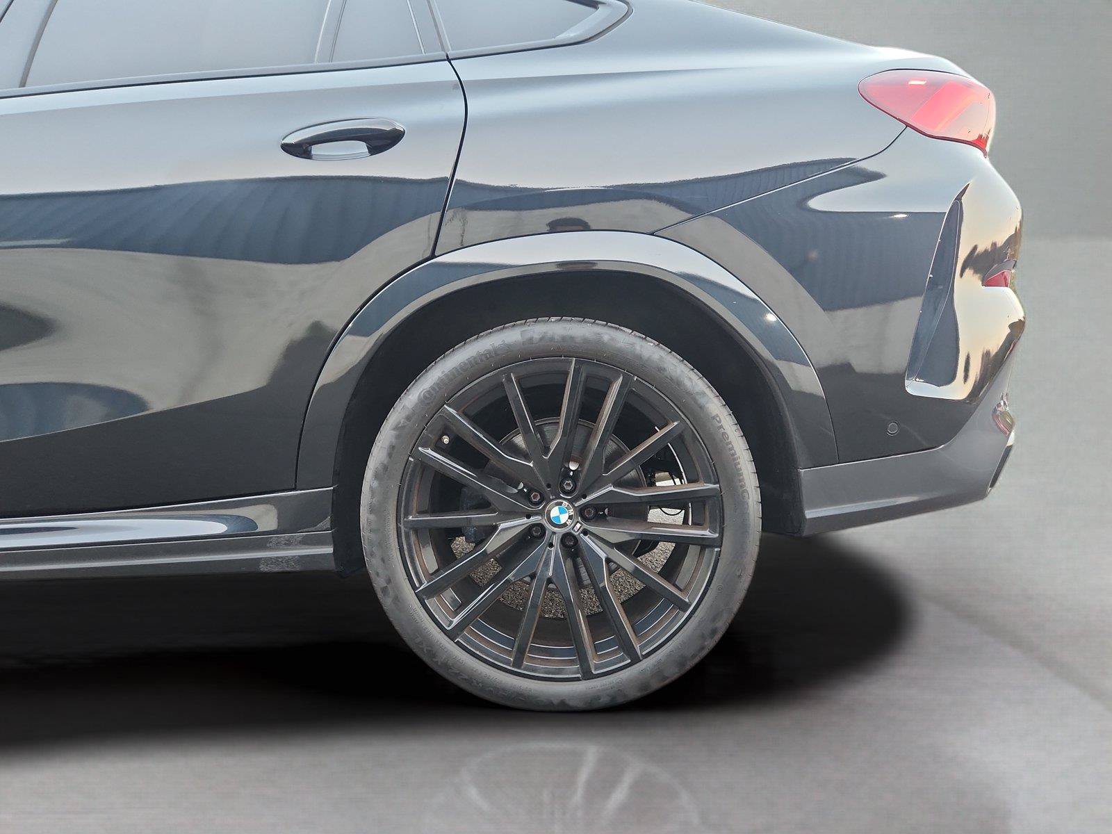 Used 2022 BMW X6 xDrive40i w/ M Sport Package AWD/4WD image 60