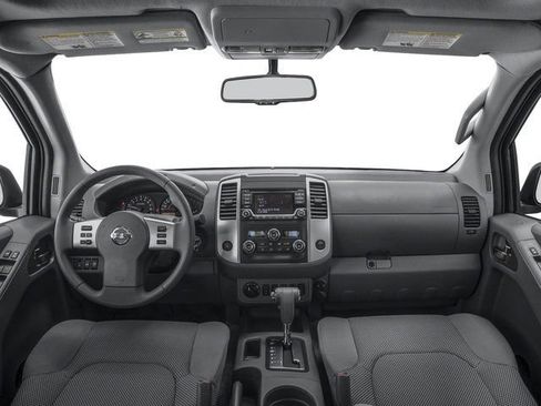 Used 2017 Nissan Frontier SV w/ SV Value Truck Package RWD image 11