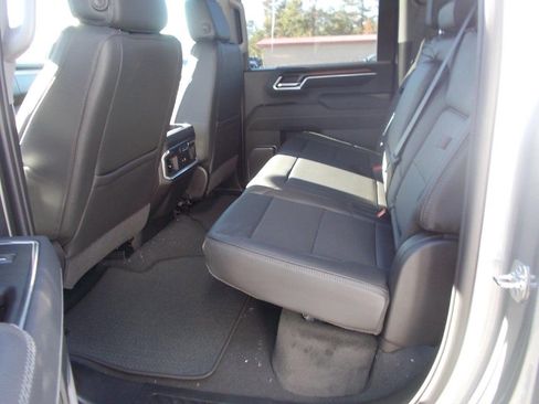 New 2026 GMC Sierra 2500 Denali w/ Denali Reserve Package image 13