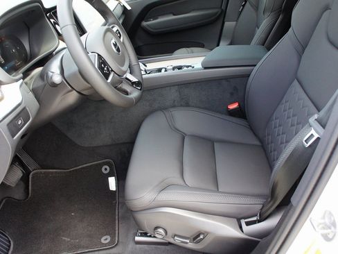 New 2026 Volvo XC60 B5 Plus w/ Protection Package Premier image 18