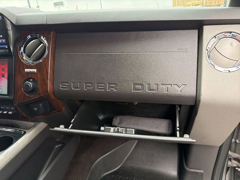 Used 2013 Ford F250 Lariat w/ Lariat Ultimate Pkg image 42