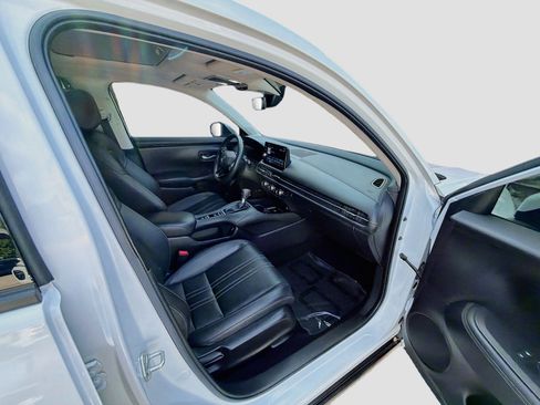 Used 2024 Honda HR-V EX-L image 30