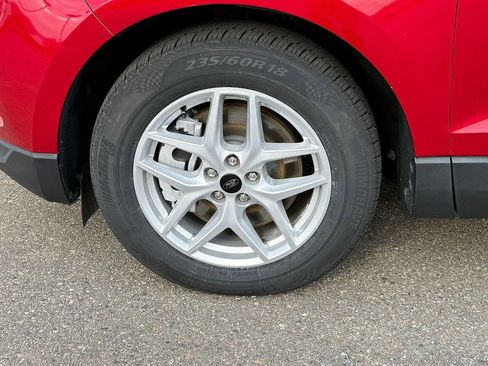 Used 2024 Ford Edge SEL image 5