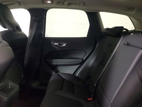 Used 2023 Volvo XC60 B5 Plus w/ Climate Package AWD/4WD image 14