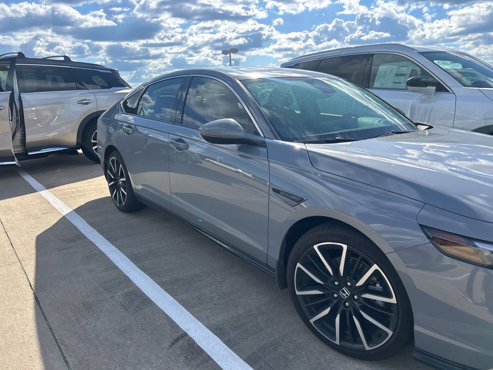 Used 2025 Honda Accord Touring image 7