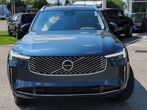 New 2026 Volvo XC90 B6 Plus w/ Protection Package Premier image 45