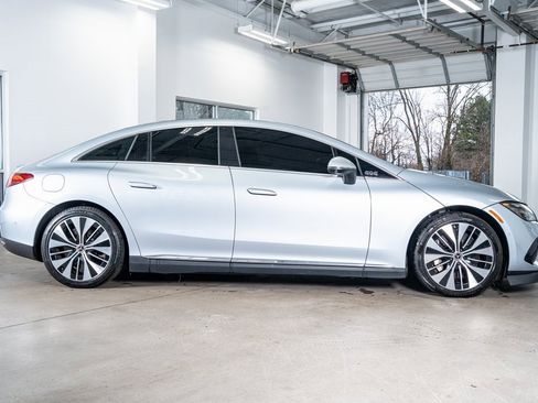 Used 2023 Mercedes-Benz EQE 500 4MATIC Sedan image 5
