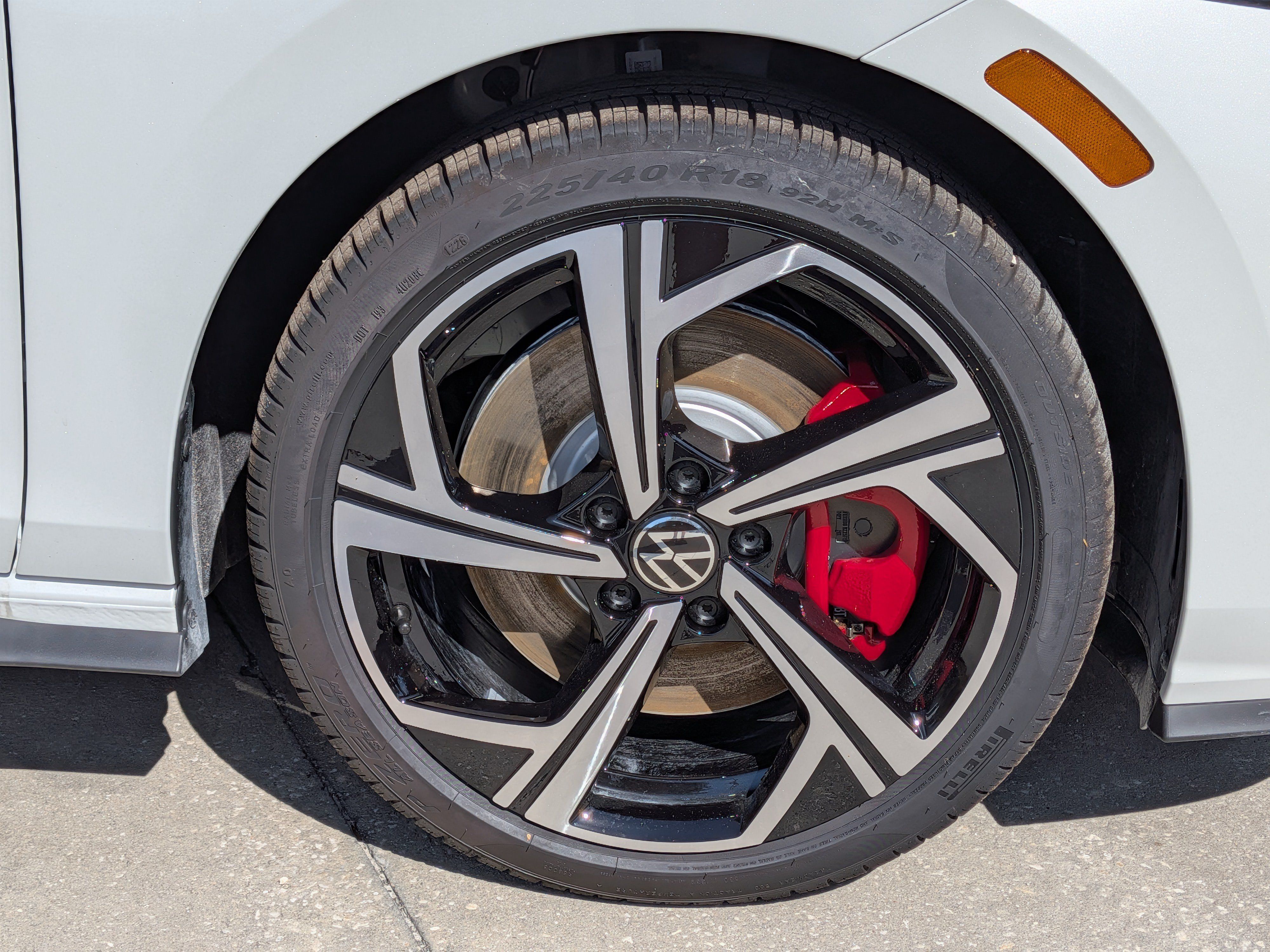 New 2026 Volkswagen GTI SE FWD image 10