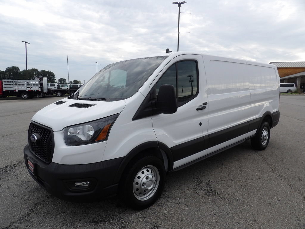Used 2023 Ford Transit 350 Low Roof AWD image 3