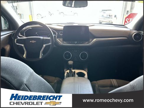 Used 2024 Chevrolet Blazer LT w/ Convenience Package FWD image 16