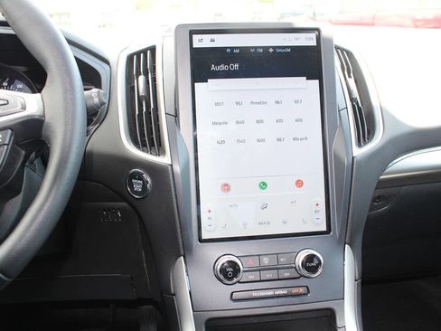 Used 2023 Ford Edge SEL w/ Sport Appearance Package image 12