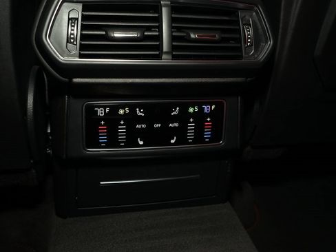 Used 2019 Lamborghini Urus image 23