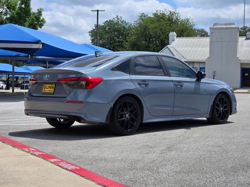 Used 2022 Honda Civic Sport image 3