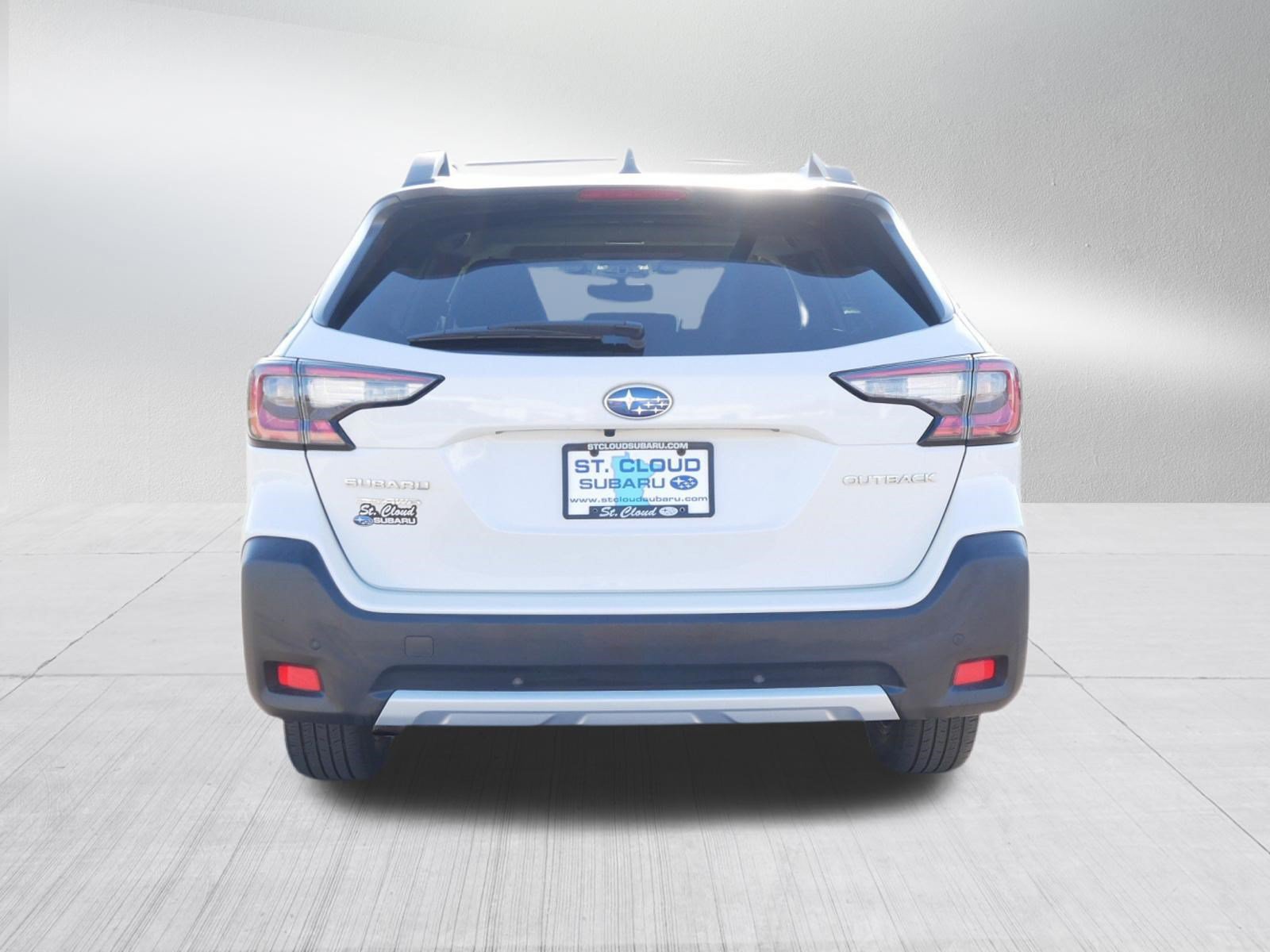 Used 2024 Subaru Outback Limited AWD/4WD image 6