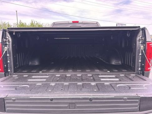 Used 2017 Ford F150 Platinum w/ Equipment Group 701A Luxury AWD/4WD image 26