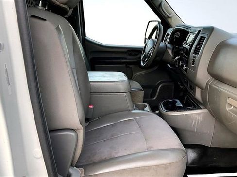 Used 2021 Nissan NV 3500 SV image 24