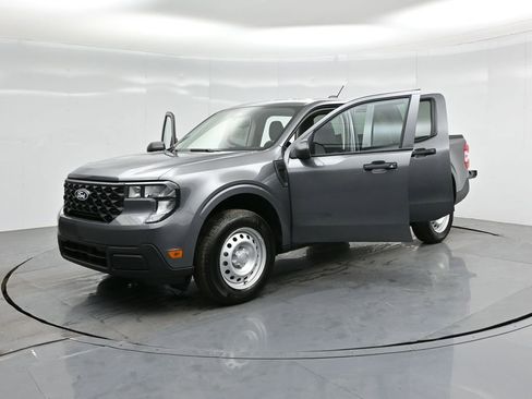 New 2025 Ford Maverick XL image 24