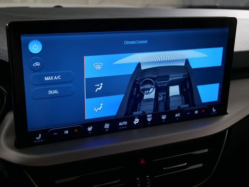 Used 2025 Ford Escape Platinum image 23