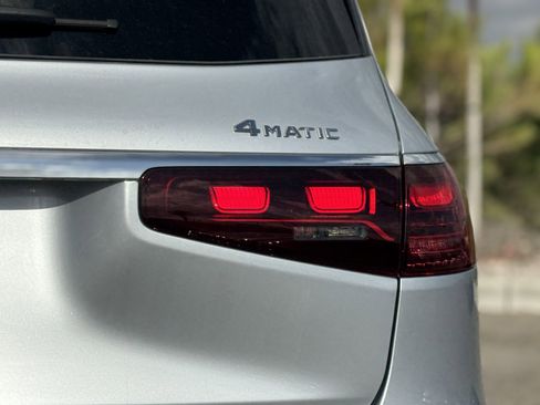 New 2025 Mercedes-Benz GLS 450 4MATIC image 12