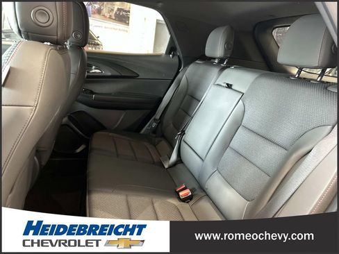 Certified 2023 Chevrolet TrailBlazer RS w/ Convenience Package image 12