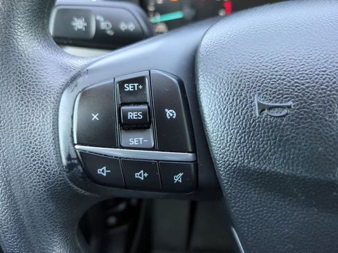 Used 2020 Ford Escape SE image 23