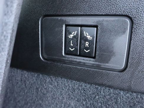 Used 2024 Cadillac XT6 Luxury w/ LPO, Floor Liner Package image 26