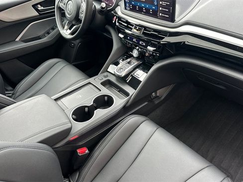 Certified 2025 Acura MDX FWD image 18