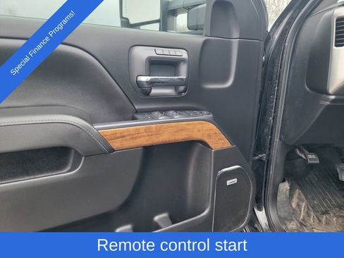 Used 2019 Chevrolet Silverado 2500 High Country w/ Duramax Plus Package image 11
