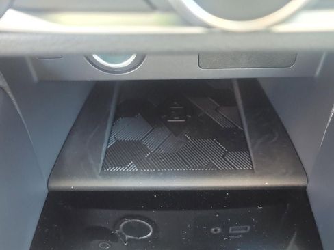 Certified 2025 Nissan Versa SV w/ Trunk Package image 26