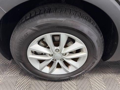 Used 2017 Kia Sorento AWD image 21