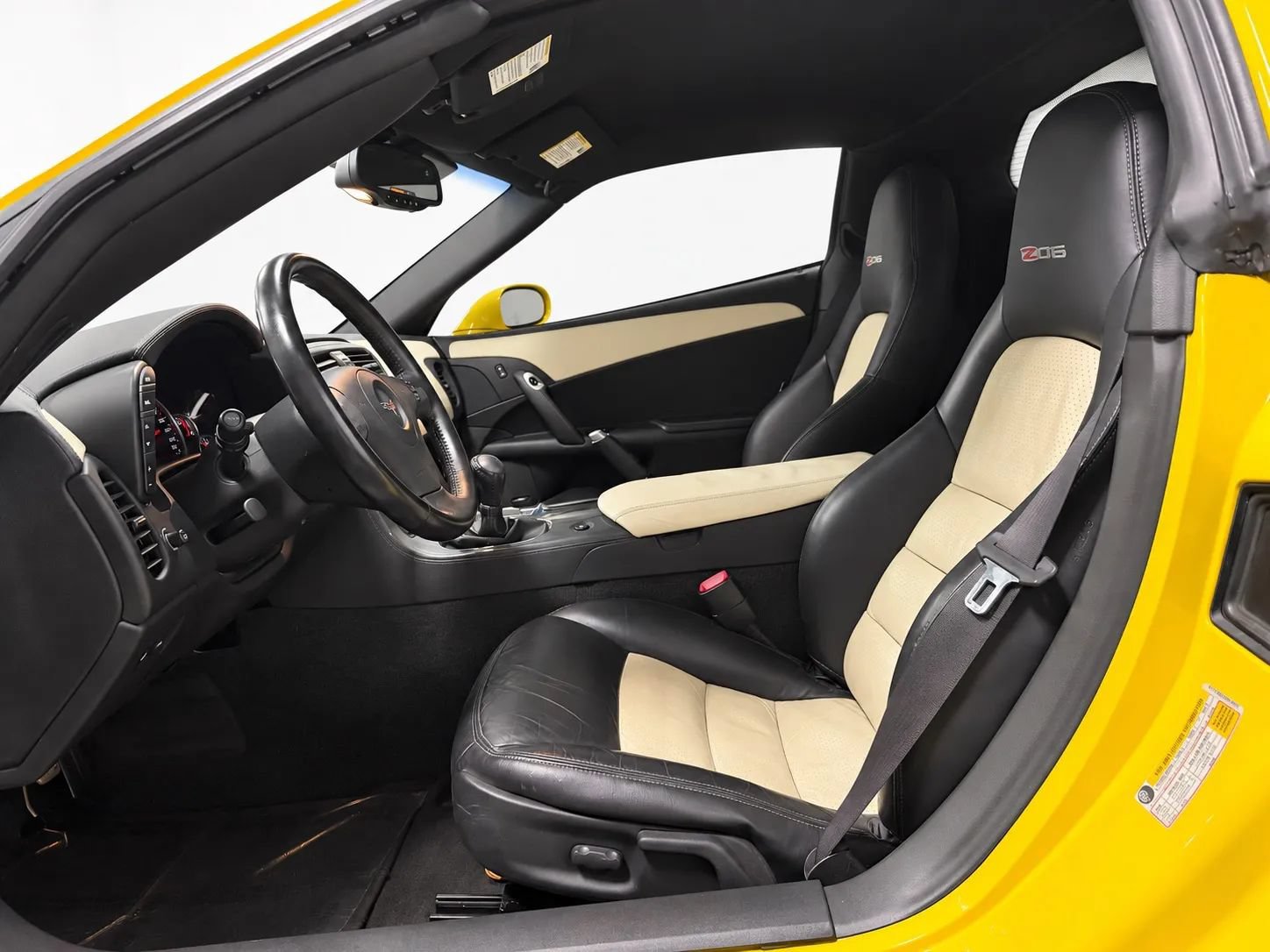Used 2008 Chevrolet Corvette Z06 w/ Preferred Equipment Group RWD image 11