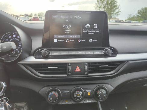 Used 2022 Kia Forte LXS image 27