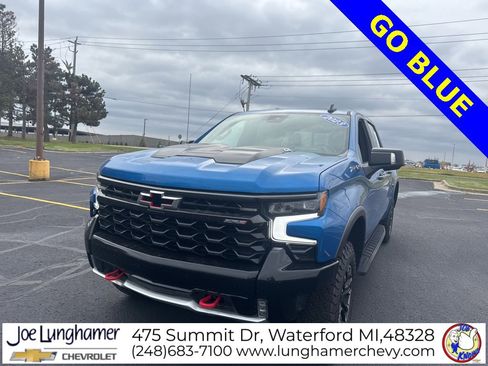 Used 2023 Chevrolet Silverado 1500 ZR2 w/ Technology Package image 8