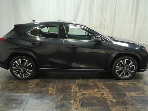 Used 2022 Lexus UX 250h w/ Premium Package AWD/4WD image 4